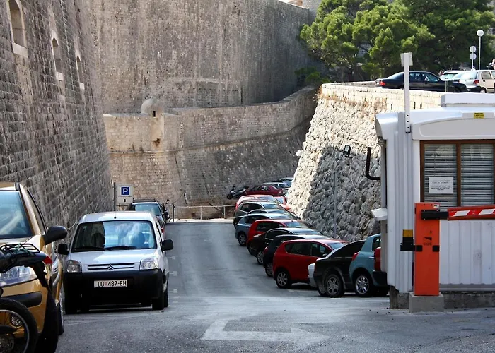Apartamento With Wifi - 4681 Dubrovnik